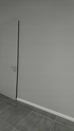 Drzwi ukryte z niewidoczną ościeżnicą (strona lewa, szerokość drzwi 80 cm) 48479736