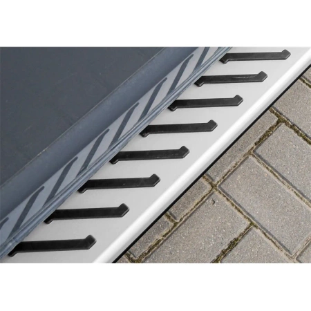 Stopnie boczne, paski - Audi Q7 2006-2014 (długość: 205-210 cm) 01656273