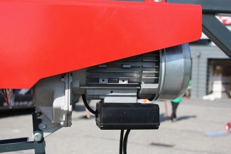  Wciągarka budowlana elektryczna linowa 300 kg 30 m