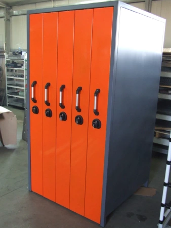 Szafa z 5 wysuwanymi przedziałami do opraw narzędziowych CNC (wymiary: 2120x1060x1100 mm) 16083250