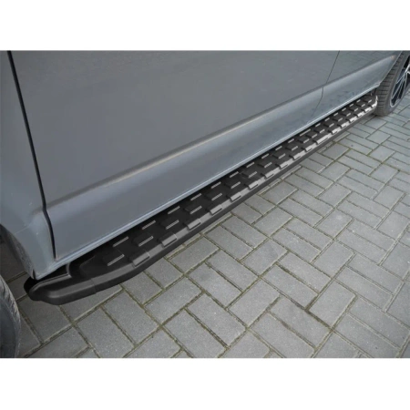 Stopnie boczne - Isuzu D-MAX - 2 drzwiowe 2022 01683138