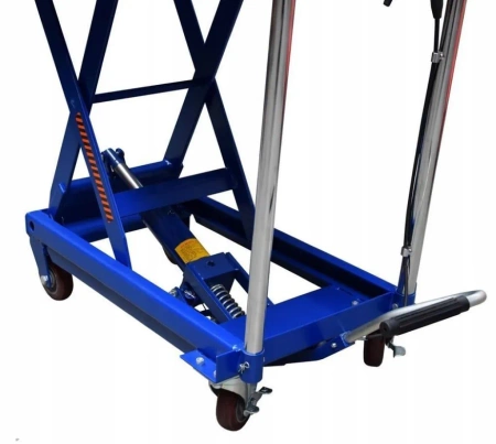 Wózek paletowy nożycowy platformowy 250 kg – solidność i wszechstronność, wymiary platformy: 45x69 cm, wysokość podnoszenia: 22-73 cm