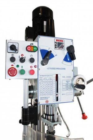 Wiertarka przekładniowa z automatycznym posuwem w osi Z/pionowym Holzmann (zakres pracy w poziomie/pionie: 260/754 mm, moc: 1,6 kW) 44350072