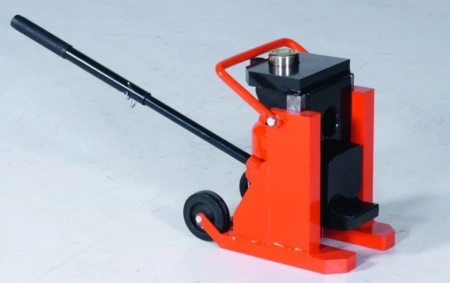 Podnośnik hydrauliczny pazurowy przesuwny GermanTech (udźwig: 12/15 T) 99724875