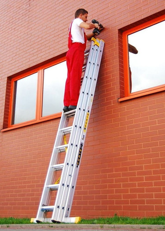 Drabina aluminiowa profesjonalna ALOSS FORTE 3x8 (wysokość robocza: 6,30m) 99674950