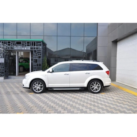 Stopnie boczne - Nissan X-Trail T30 2002-2007 (długość: 171 cm) 01656059