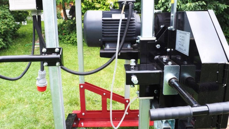 Trak taśmowy elektryczny (maksymalne wymiary obrabianego elementu: 660x178x2794 mm, moc: 5,5 kw) 44379140