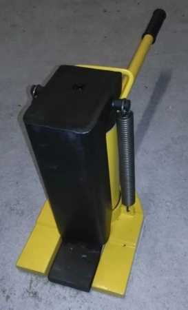 Podnośnik maszynowy pazurowy (udźwig: 15/30 T, skok tłoka: 120 mm) 08775965