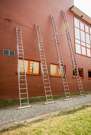 Drabina profesjonalna Krause Monto Tribilo 3x12 na schody (wysokość robocza: 9,30m) 99680064
