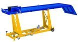 Podnośnik motocyklowy - imadło na korbe (udźwig: 450 kg, wymiary platformy: 2200x680 mm, wysokość podnoszenia: 180-780 mm) 45674750