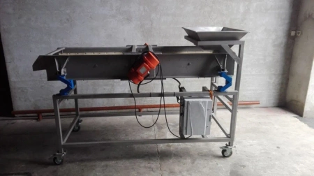 Przesiewacz ze stali nierdzewnej (powierzchnia robocza sita: 50 cm x 100 cm) 35278001