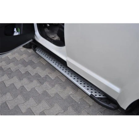 Stopnie boczne - Mazda CX-7 (długość: 171-182 cm) 01656041