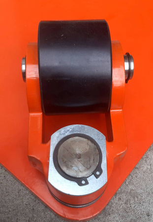 Wózek rotacyjny z płytą obrotową do transportu maszyn, urządzeń i sprzętu (rolki: 3x poliamidowe toczone, nośność: 2 ton) 50279763