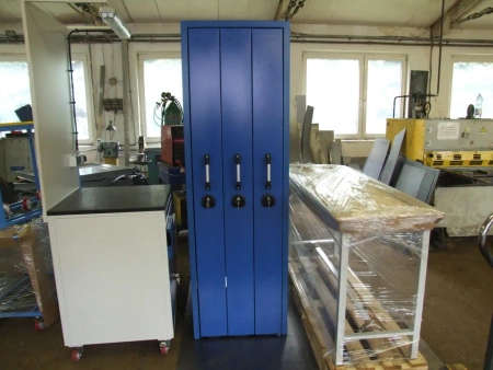 Szafa z 3 wysuwanymi przedziałami do opraw narzędziowych CNC (wymiary: 2120x1060x670 mm) 16083249