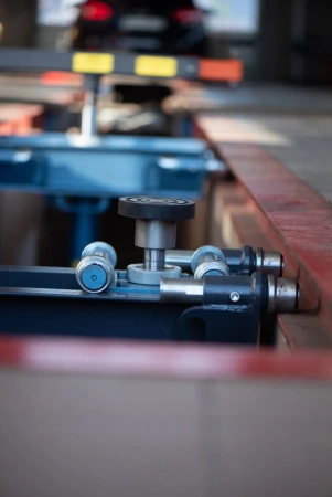 Dźwignik hydrauliczny kanałowy (udźwig: 10 T) 58783296