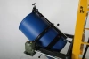 Podnośnik z funkcją przechyłu do beczek stalowych i plastikowych (udźwig 450 kg, wysokość podnoszenia: 1500 mm) 32283071