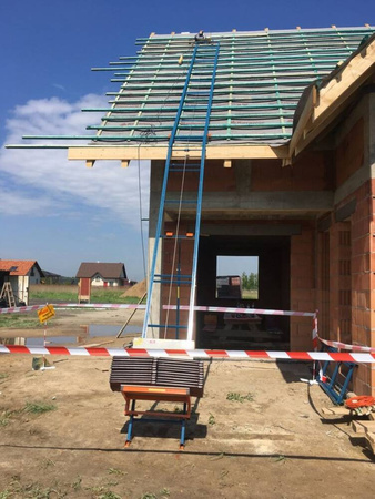 Winda dekarska na budowe, do fotowoltaiki + sterowanie zdalne (udźwig: 400 kg, wysokość podnoszenia: 14m) 09082760