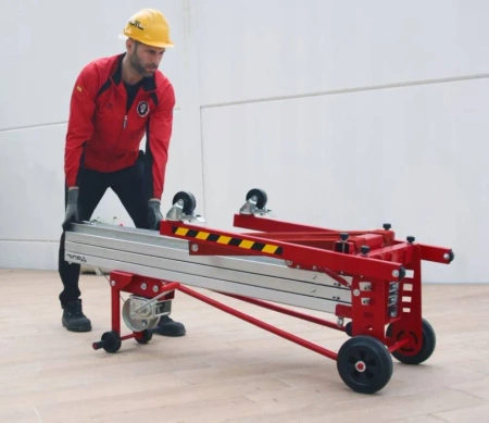 Podnośnik towarowy z wciągarką z automatycznym hamulcem (maks. wysokość podnoszenia: 4,1 m, maks. udźwig: 150 kg) 27481893