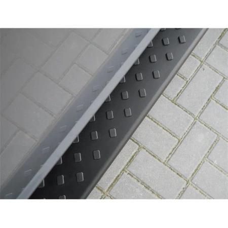 Stopnie boczne, czarne - Suzuki Grand Vitara 2005- (długość: 182/171 cm) 01656167