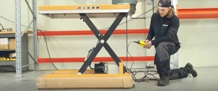Stół podnośny elektryczny (udźwig: 500 kg, wymiary platformy: 1200x800 mm, wysokość podnoszenia min/max: 200-1000 mm) 3109767
