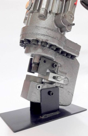 Wykrawarka do otworów (min/max średnica wykrawania: 6/20 mm, moc: 900 W) 14881765