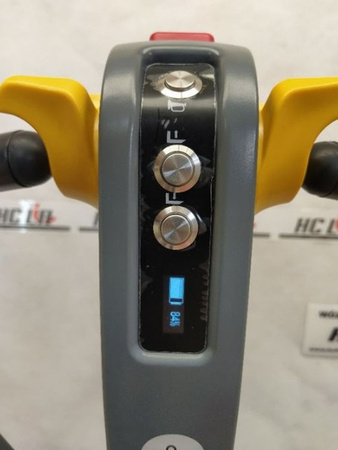 Wózek paletowy elektryczny (udźwig: 1500 kg) 00579166