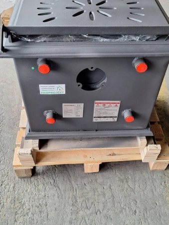 Piec stalowy wolnostojący z płaszczem wodnym i z płytą grzewczą 5,6/8kW - spełnia anty-smogowy EkoProjekt 04483333