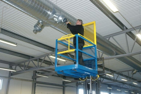 Kosz roboczy do wózka widłowego GermanTech (wymiary: 800x800 mm) 99724902