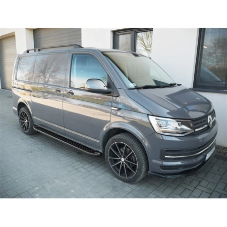 Stopnie boczne, czarne - Toyota Hilux 2015+ (długość: 193 cm) 01656169