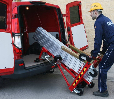 Podnośnik towarowy z wciągarką z automatycznym hamulcem (maks. wysokość podnoszenia: 5,15 m, maks. udźwig: 220 kg) 27481895
