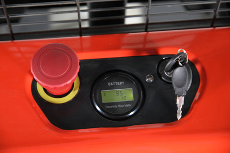 Wózek paletowy elektryczny GermanTech (udźwig: 1000 kg, długość wideł: 1150 mm, wysokość podnoszenia: 2900 mm) 99782570