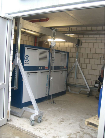 Suwnica aluminiowa na kołach składana (udźwig suwnicy: 1000 kg, belka długość: 4,217m, wysokość robocza: 2000-3000 mm) 99982202